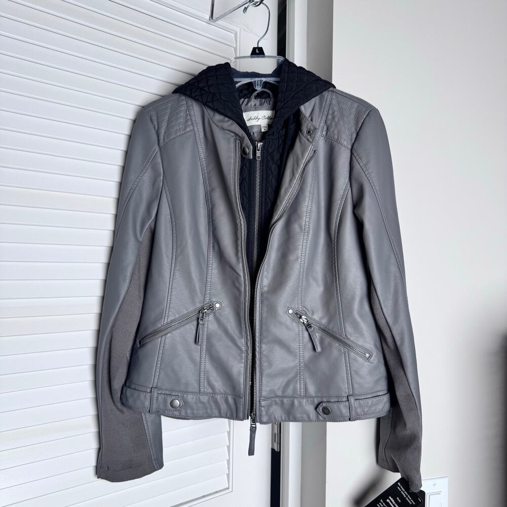 NWT Sebby Collection Women’s Grey Leather Moto Jacket Quilted Hooded Layer M